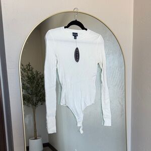 Scoop Chic White Ribbed Long Sleeve Bodysuit